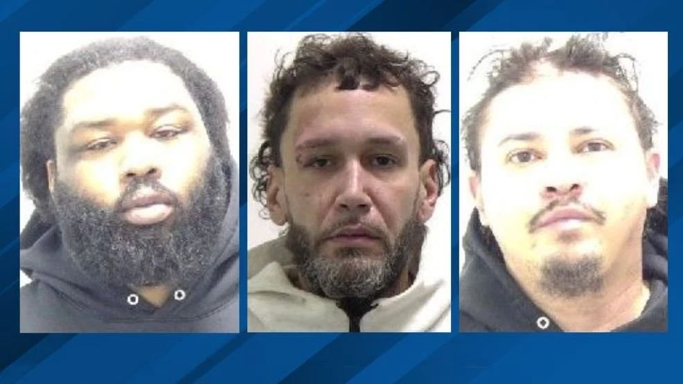 3 pessoas são presas após assalto em frente a clube de strip em Providence